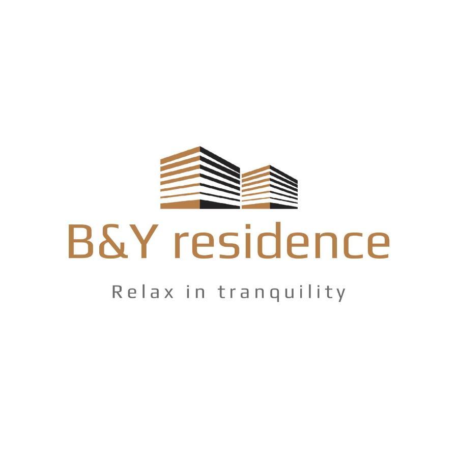 B And Y Residence Чиангмай Экстерьер фото